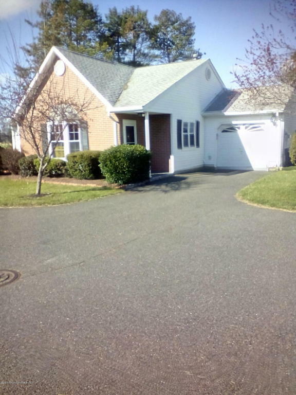 Property Photo: 43 Datchet Close 1000 NJ 07728