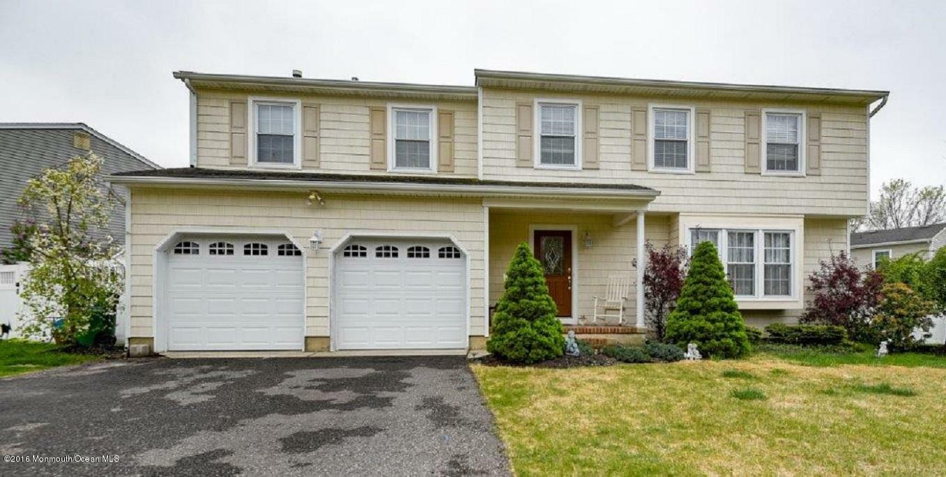 Property Photo:  39 Cherry Tree Circle  NJ 07731 