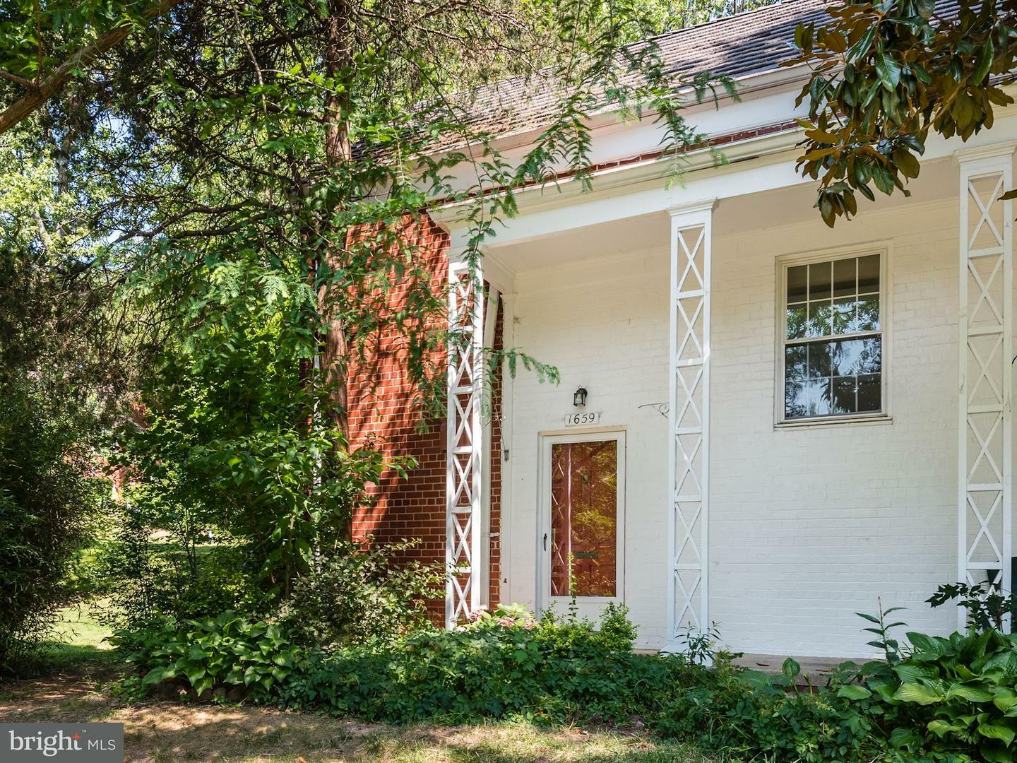 Property Photo:  1659 Preston Road -  VA 22302 