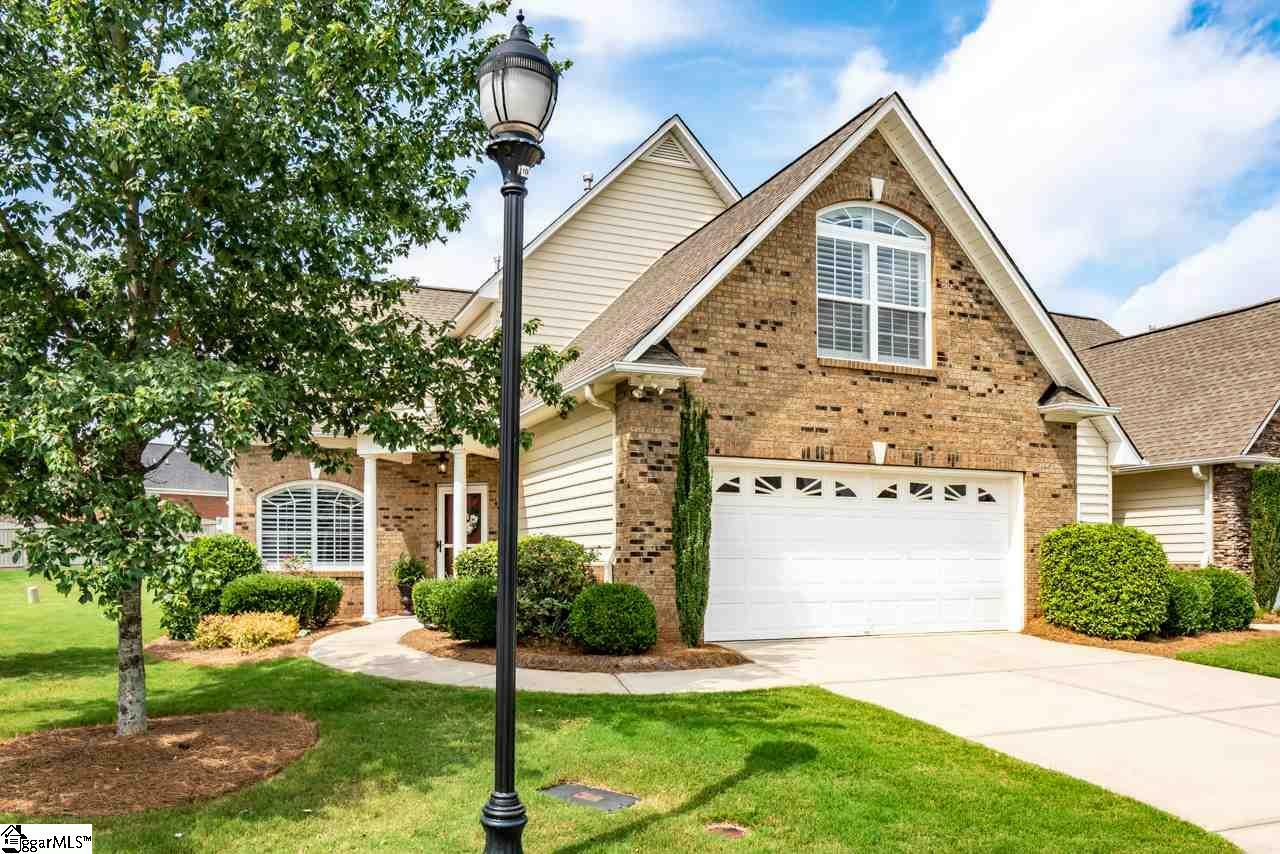 Property Photo: 20 Barnwood Circle SC 29607