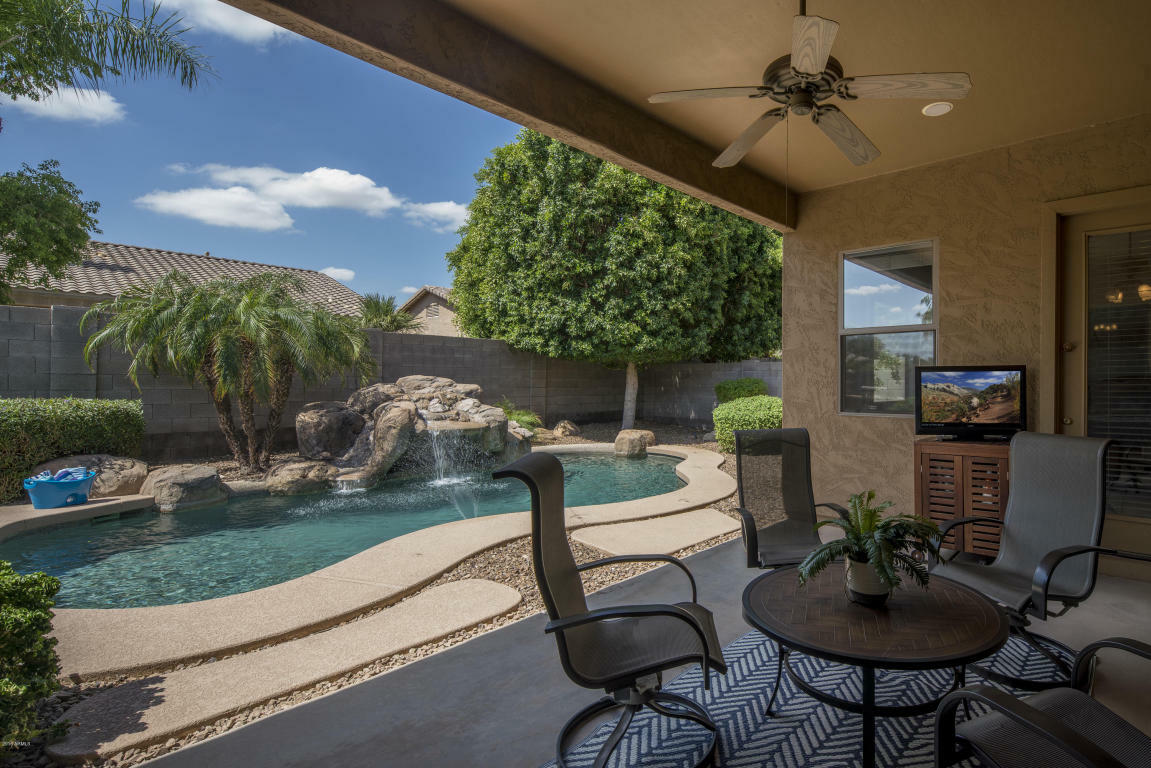 Property Photo:  2169 E Winchester Way  AZ 85286 