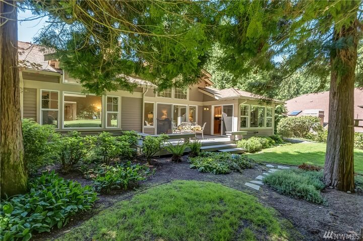 9138  Gleneagle Drive  Blaine WA 98230 photo