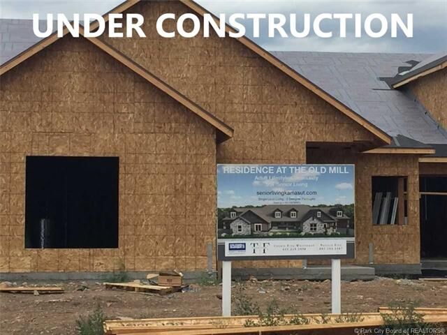 Property Photo: 335 E 400 S 6 UT 84036