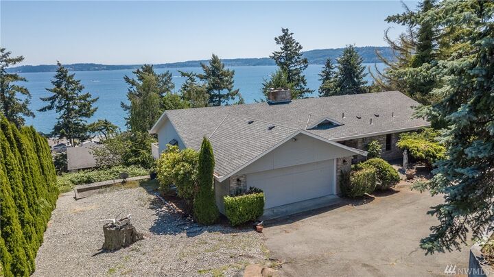 2166 Aurora Ct  Oak Harbor WA 98277 photo