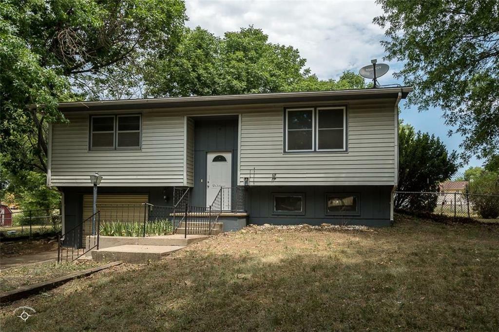 Property Photo:  509 E 2nd Street  KS 66076 