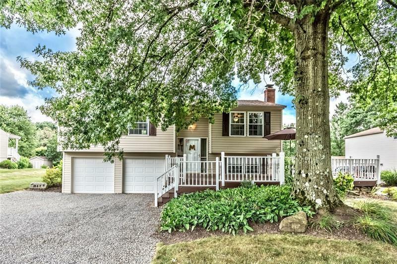 Property Photo:  8 Wheatfield Drive  PA 16066 