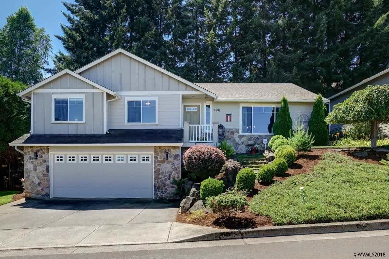 Property Photo:  596 Melas Wy  OR 97306