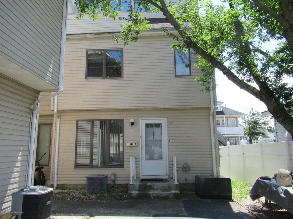Property Photo:  231 Sumner Avenue  NJ 08751 