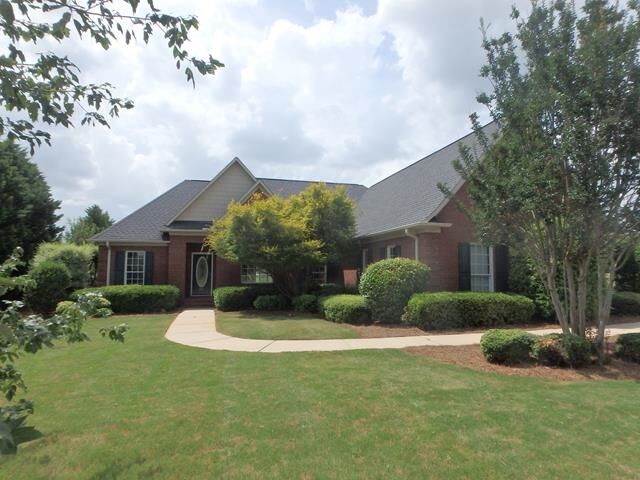 Property Photo:  407 Pleasant Ridge Court  SC 29303 