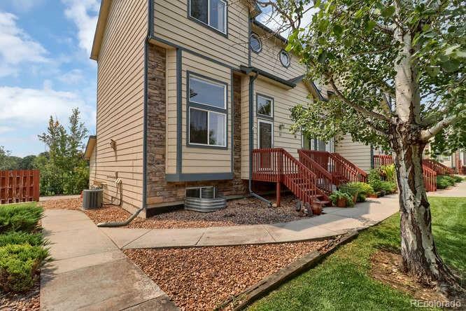 Property Photo:  1101 21st Avenue Unit 11  CO 80501 