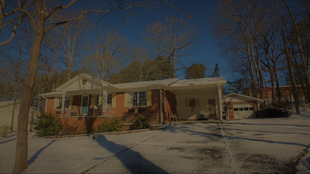 Property Photo: 303 Moss Lane SC 29356