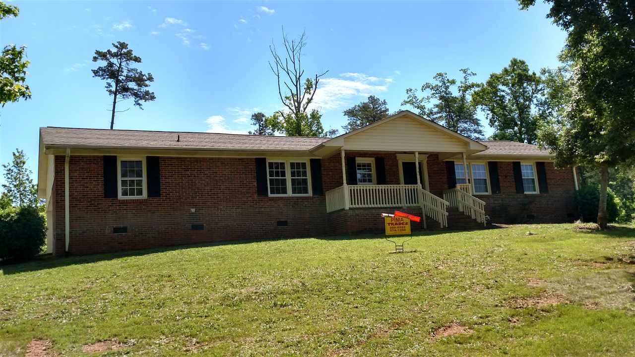 Property Photo: 161 Caroline Dr SC 29376