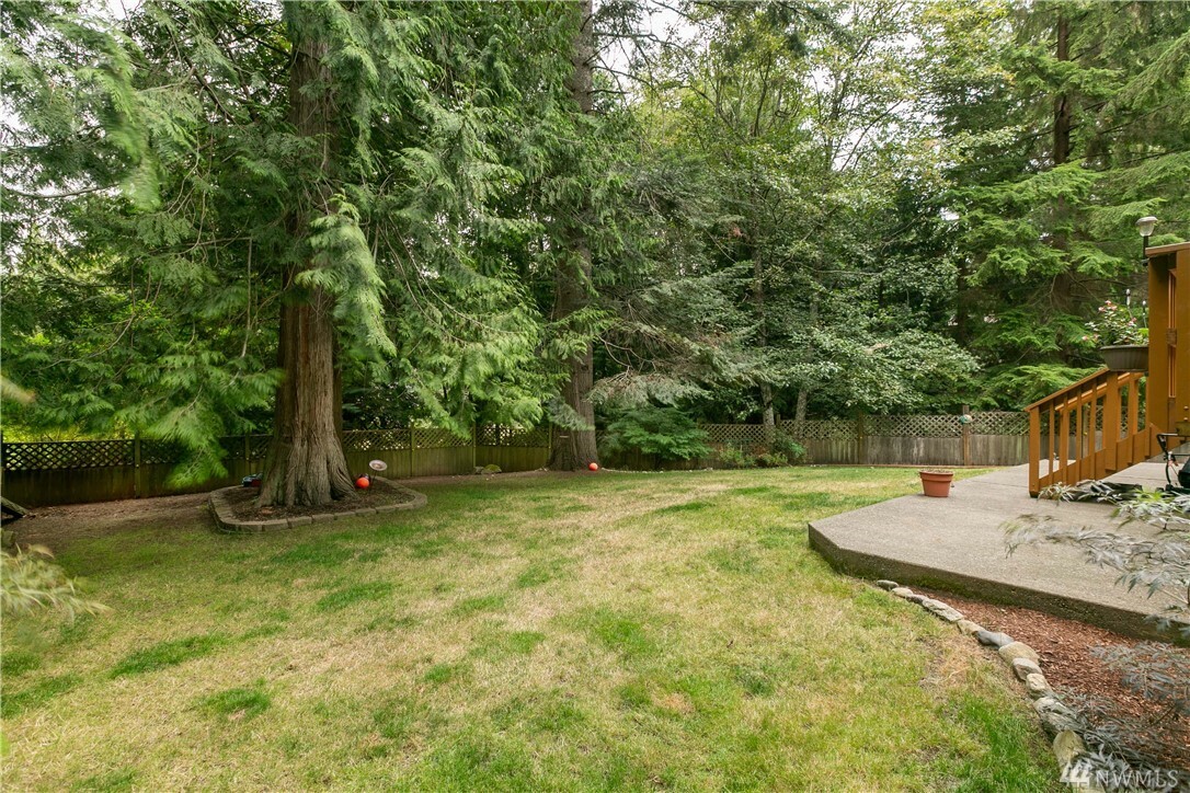 Property Photo:  4121 Ridgewood Avenue  WA 98229 