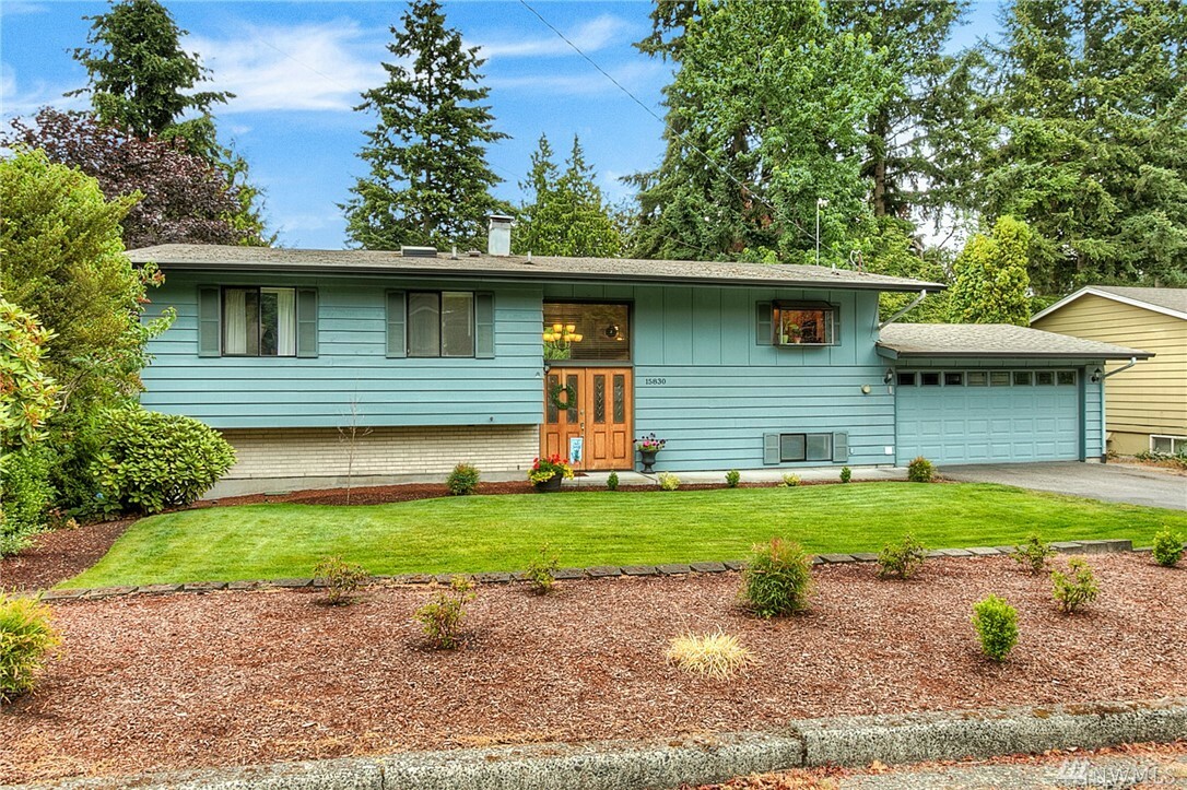 Property Photo:  15830 5th Place S  WA 98148 