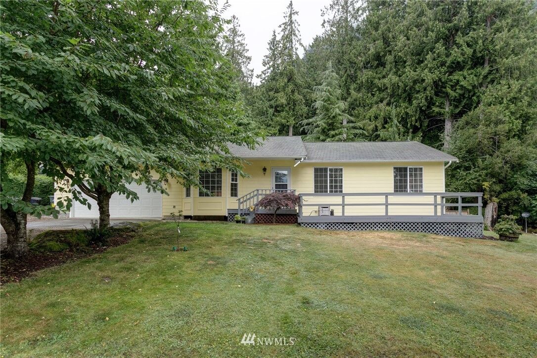 Property Photo:  797 Summerset Way  WA 98284 