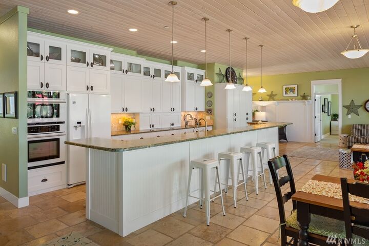 Property Photo: 8202 86th Ave NW WA 98332