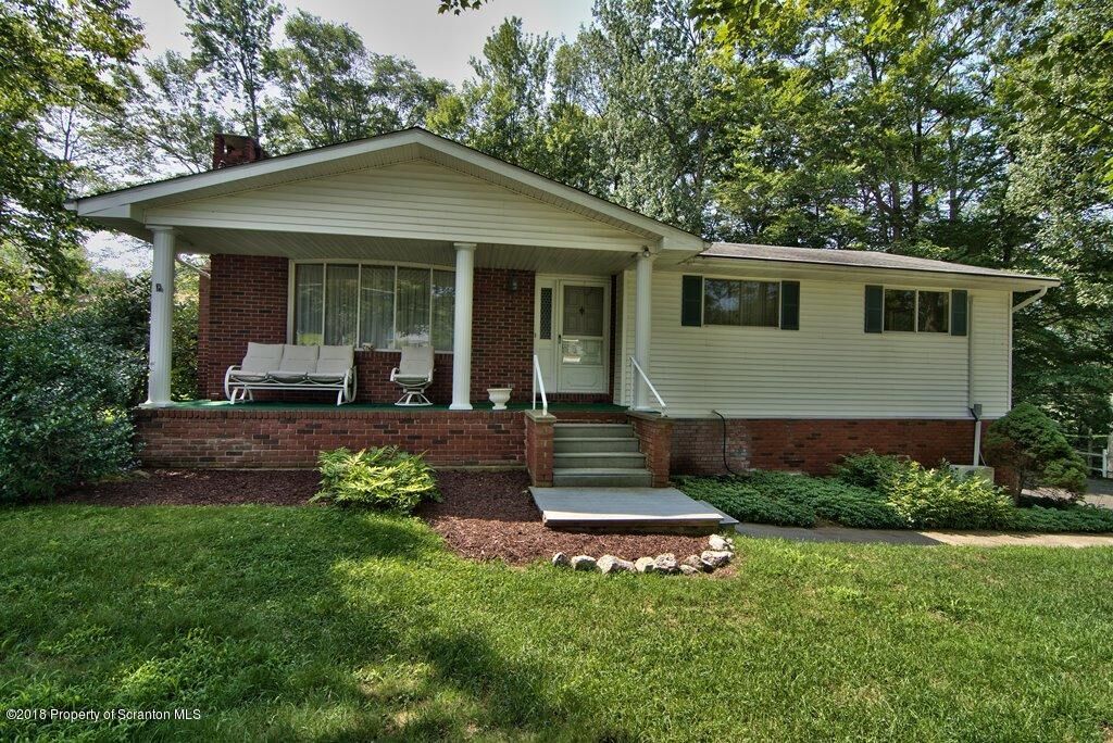 Property Photo:  111 Brook Drive  PA 18444 
