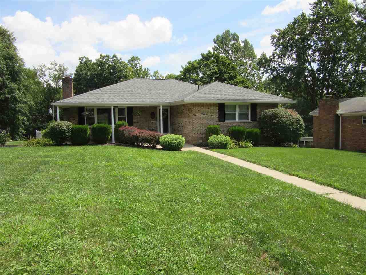 Property Photo:  177 W Dilcrest Circle  KY 41042 