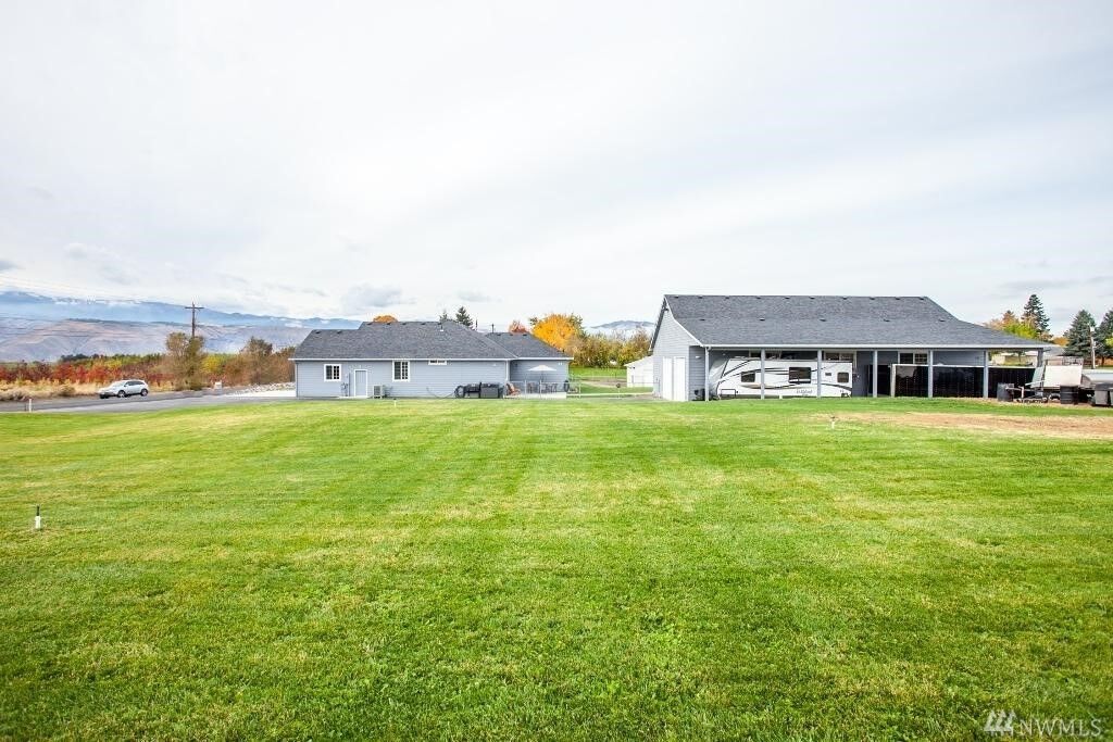Property Photo:  0 SE 2nd St  WA 98802