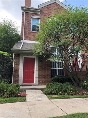 1471 Chesapeake  Royal Oak MI 48067 photo