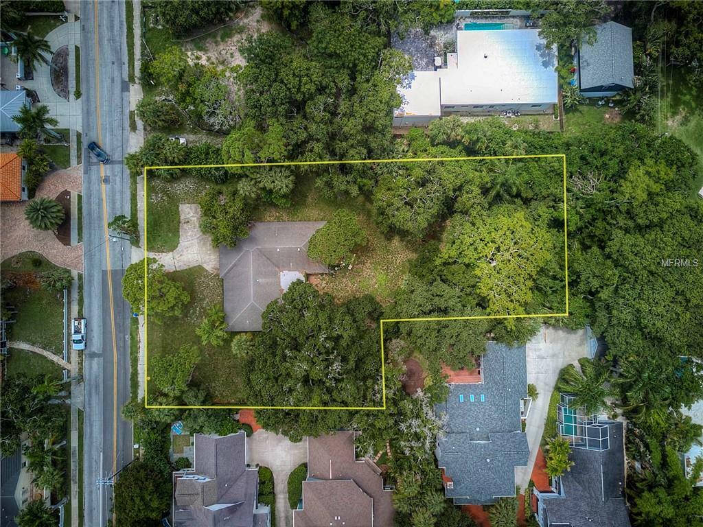 Property Photo: 950 S Osprey Avenue FL 34236