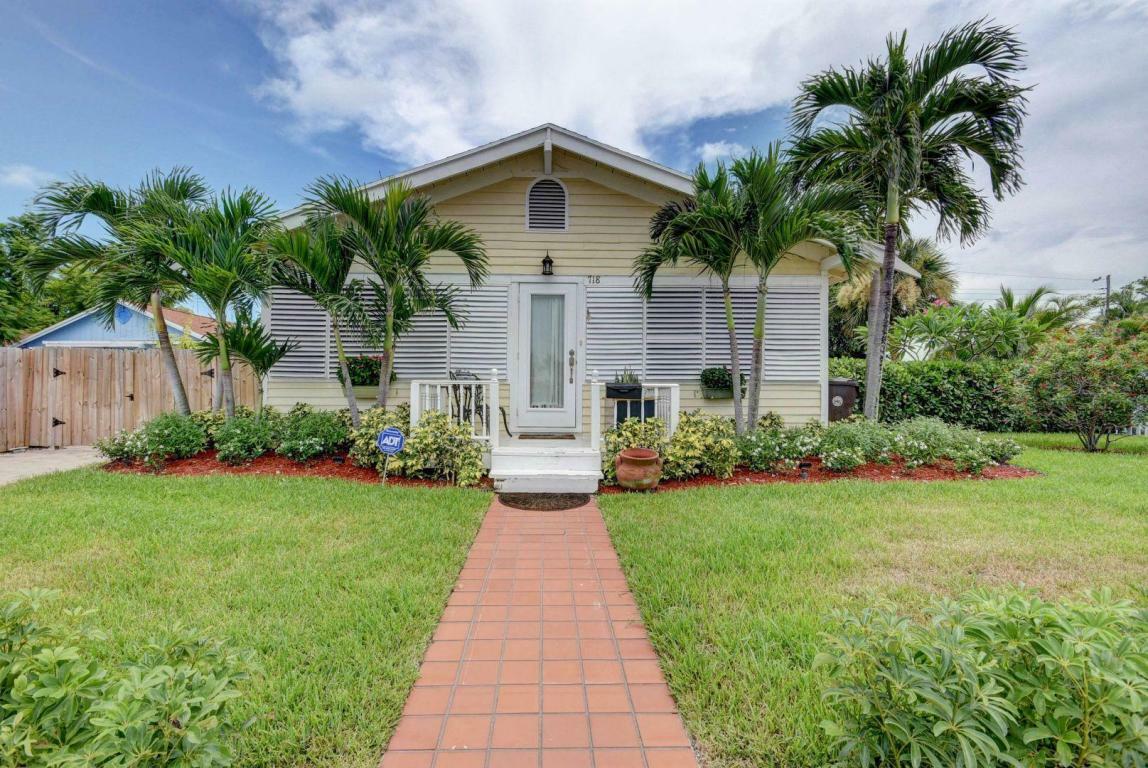 Property Photo: 718 W Lakewood Road FL 33405