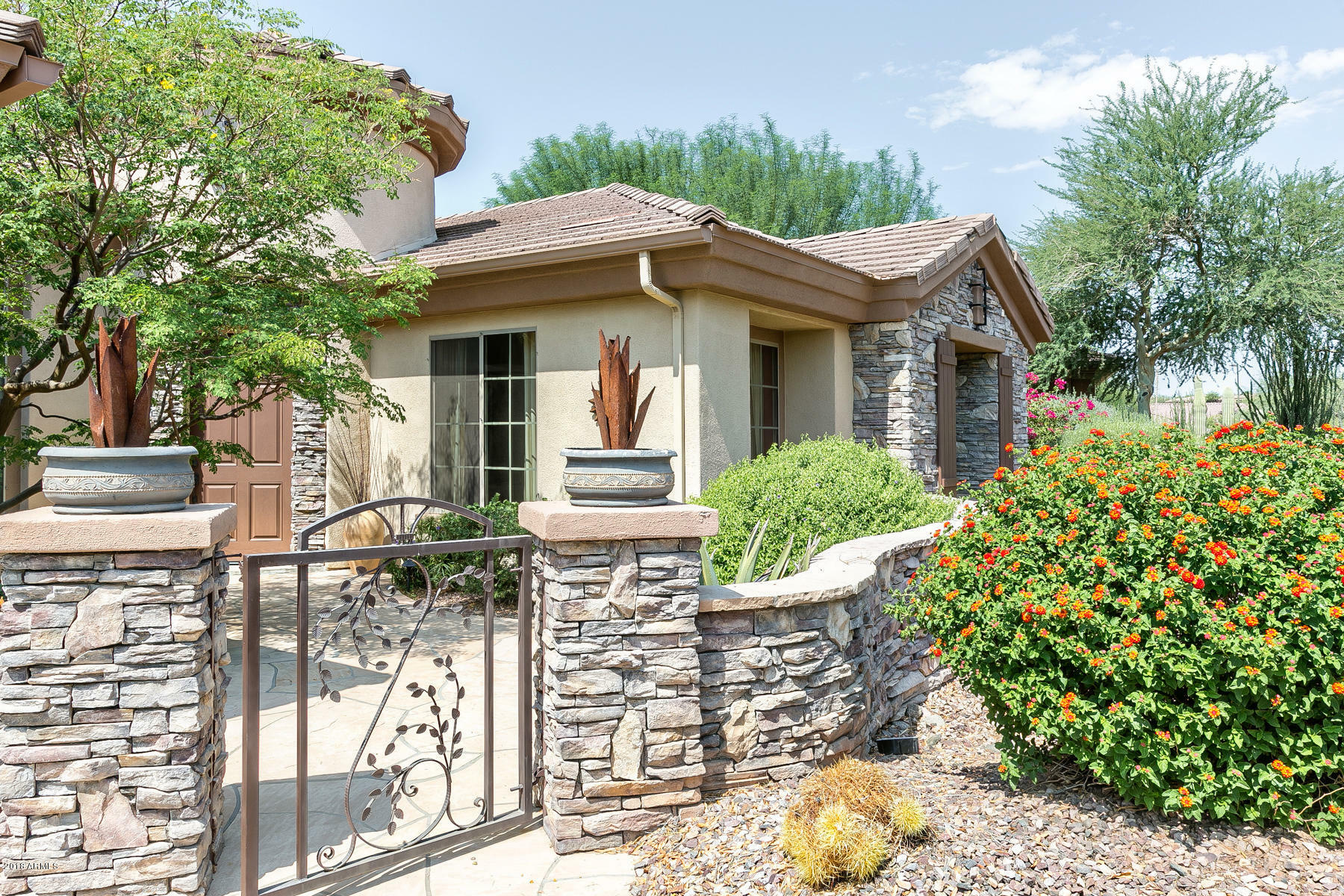 Property Photo:  41904 N Signal Hill Court  AZ 85086 