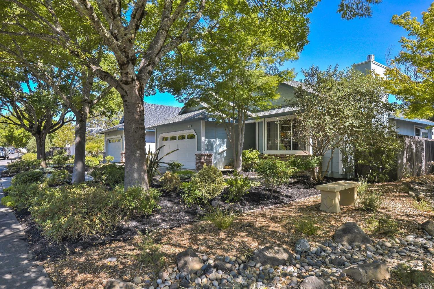 Property Photo: 124 William Circle CA 95425