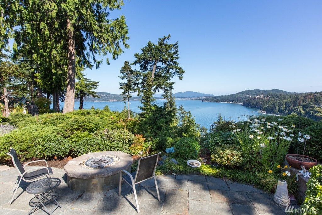 Property Photo:  4053 Edith Point Rd  WA 98221 