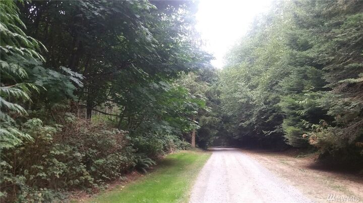 Property Photo:  1  Ashleys Way  WA 98282 