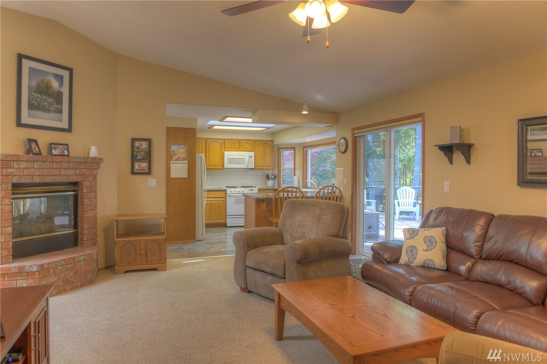 Property Photo:  5729 Whispering Pines St NE  WA 98516 