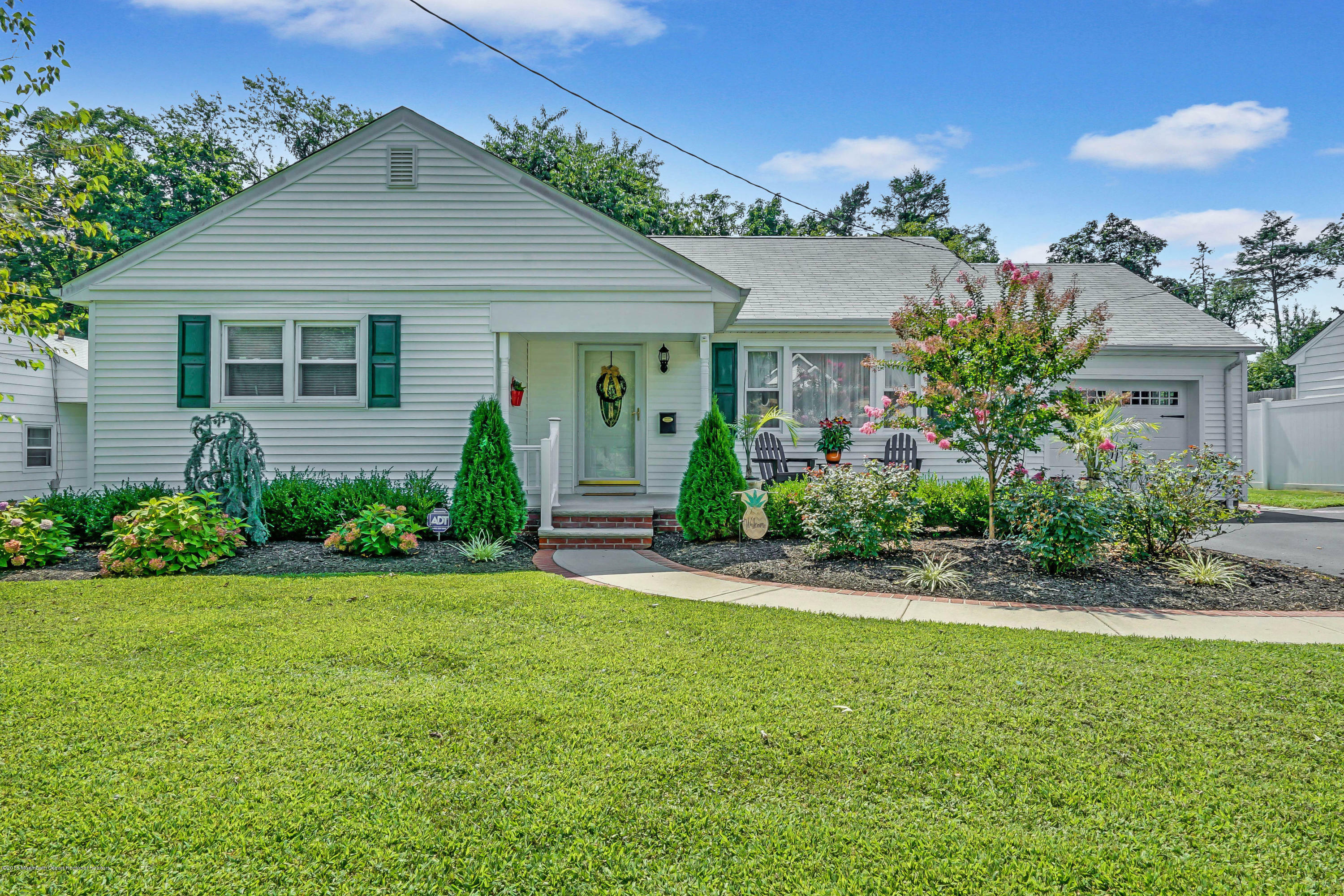 Property Photo:  36 Delaware Avenue  NJ 07764 