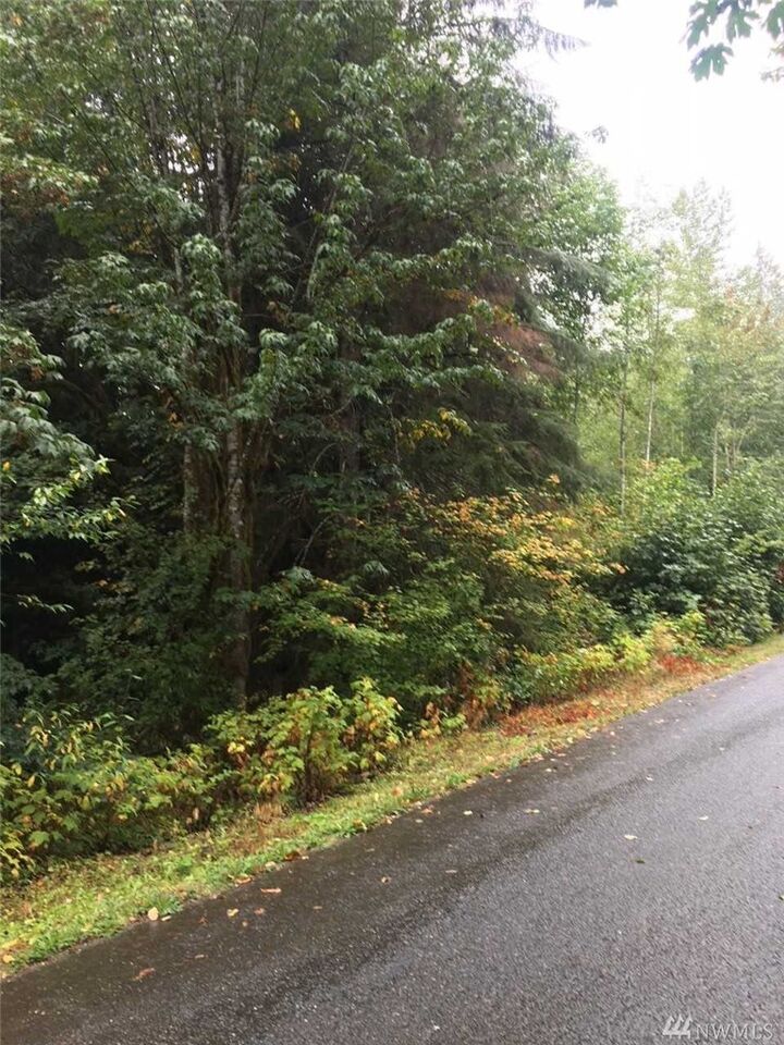 Property Photo:  16021 Glacier Rim Dr Dr  WA 98244 