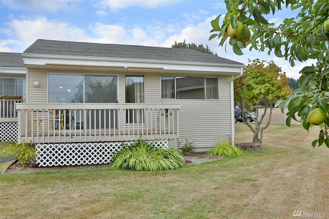 Property Photo:  1002 NE Lindsay  WA 98239 