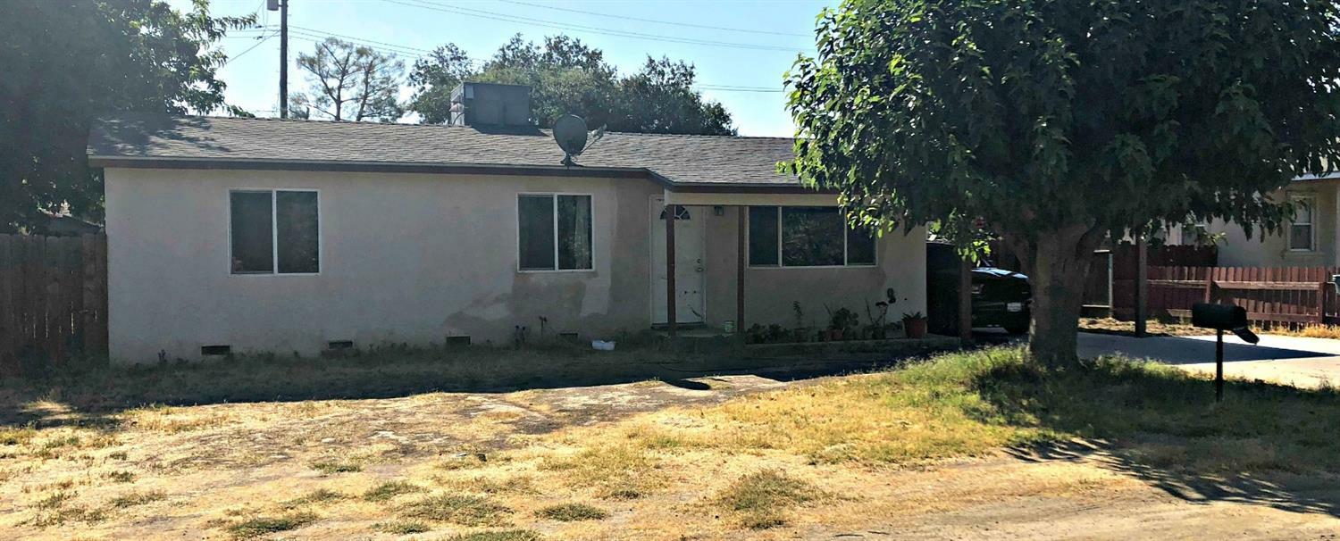 Property Photo:  382 S Dayton Street  CA 93274 