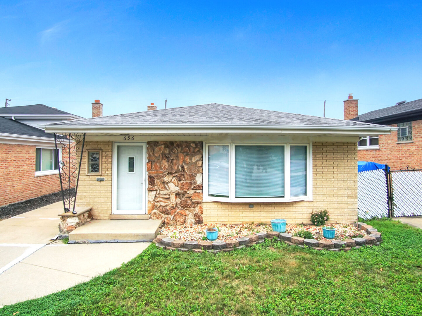 Property Photo: 656 Exchange Avenue IL 60409