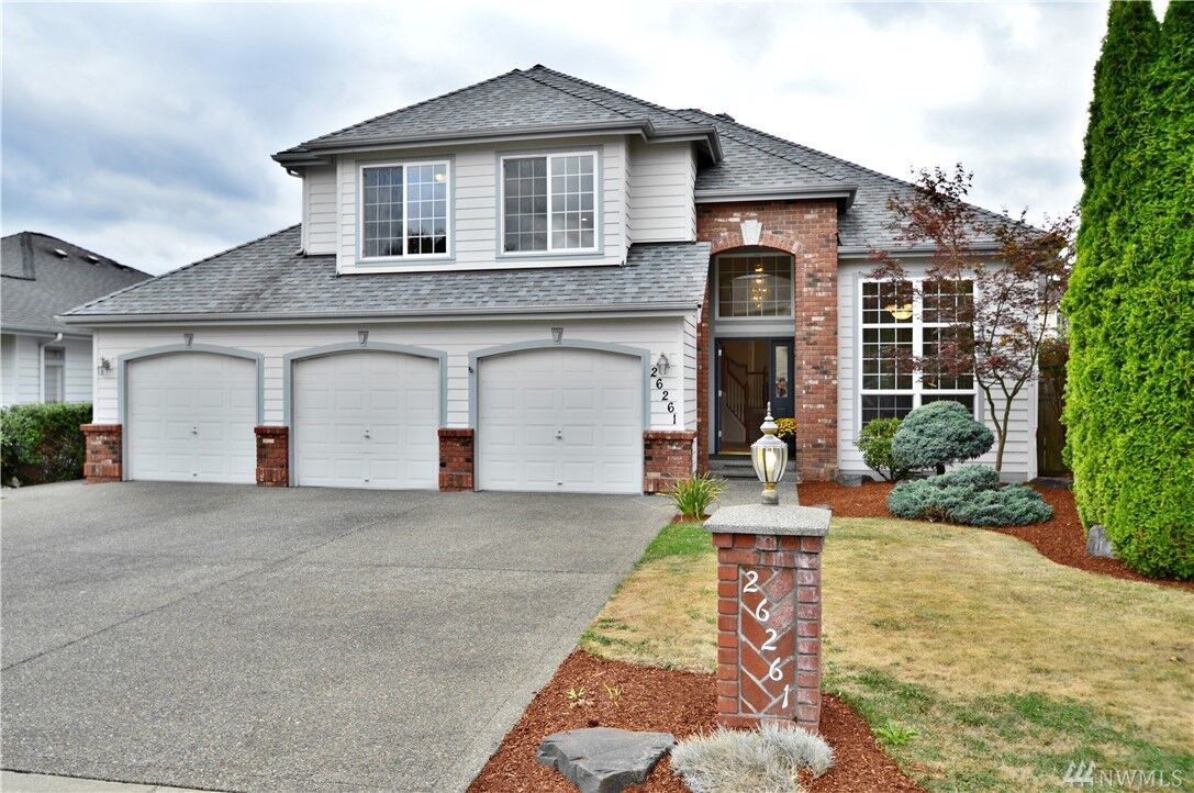Property Photo: 26261 125th Place SE WA 98030
