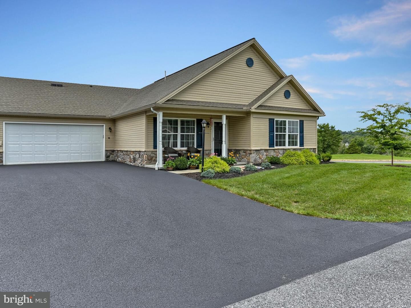 Property Photo:  24 Dogwood Court  PA 17325 