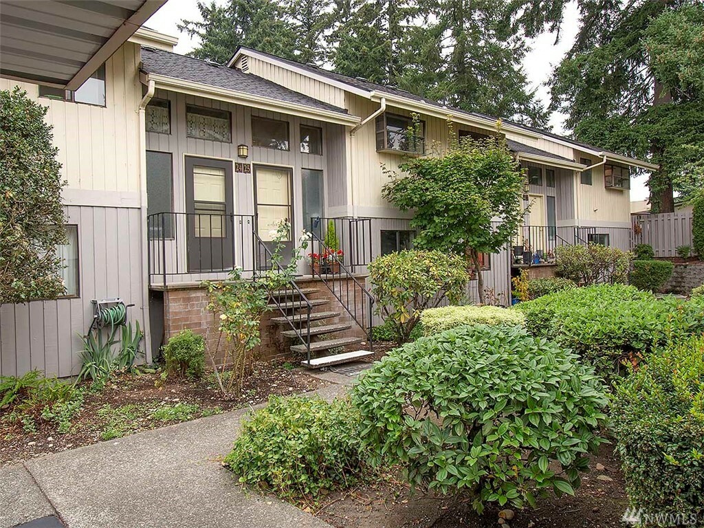 Property Photo:  3435 Auburn Wy S 25  WA 98092 