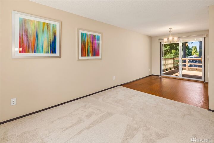 Property Photo: 21620 6th Ave W WA 98021