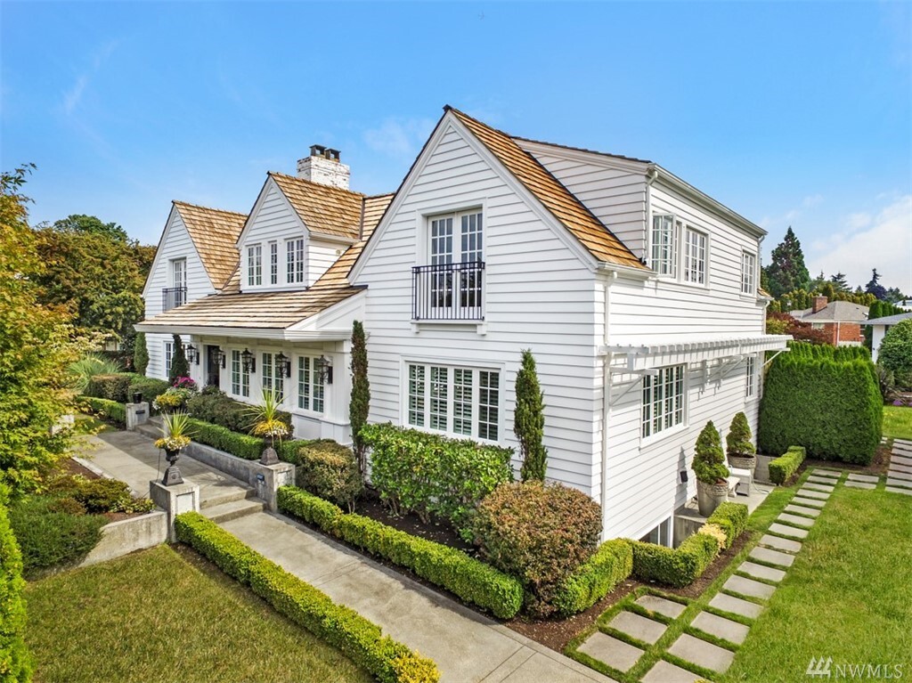 Property Photo: 10024 Valmay Ave NW WA 98177