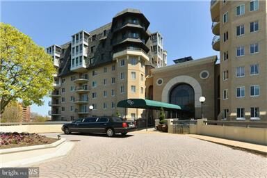 Property Photo:  1250 Washington Street 714  VA 22314 