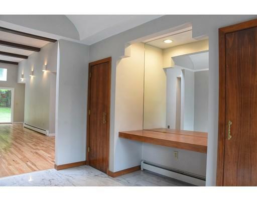 Property Photo: 57 Aylesbury Rd MA 01609