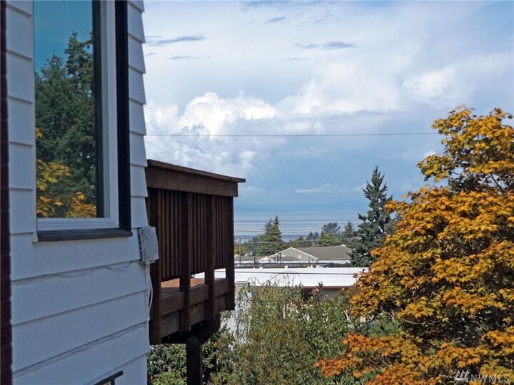 Property Photo:  323 E Whidby Ave  WA 98362 