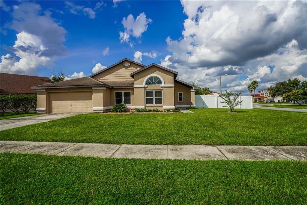 Property Photo:  839 Honolulu Woods Lane  FL 32824 