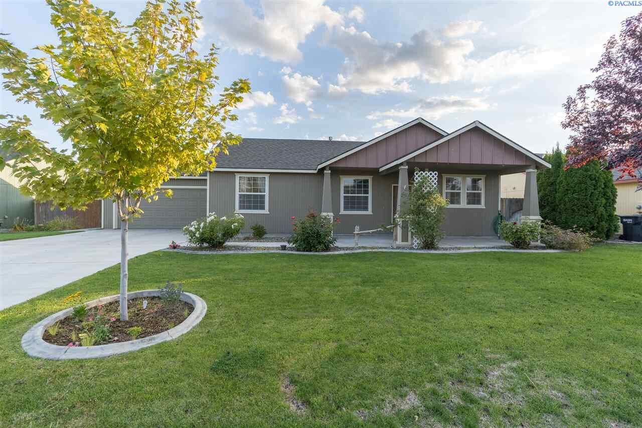 Property Photo:  5105 Spirea Dr  WA 99353 