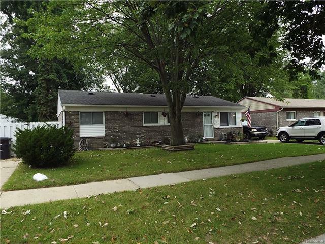 Property Photo:  15152 Kerstyn Street  MI 48180 