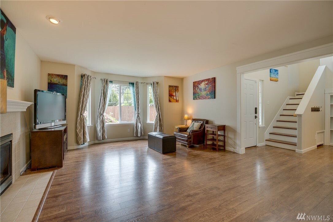 Property Photo: 13526 25th Ave W WA 98087