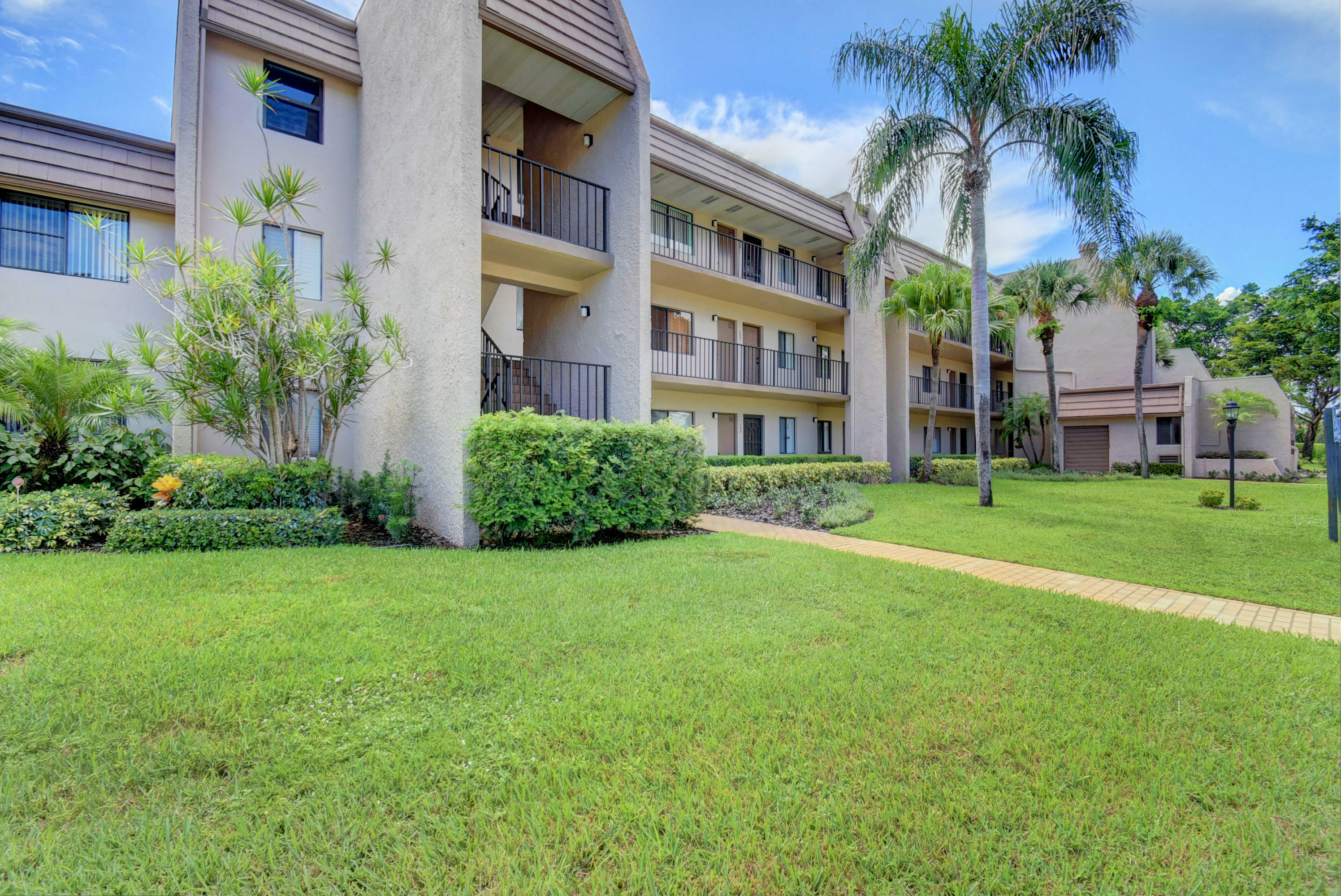 Property Photo:  4793 Esedra Court 101  FL 33467 