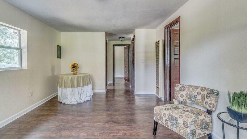 Property Photo:  82 N 1st Street  FL 32433 